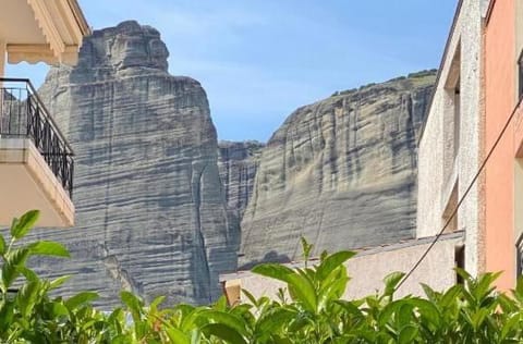 Patio, Natural landscape, Landmark view, Location