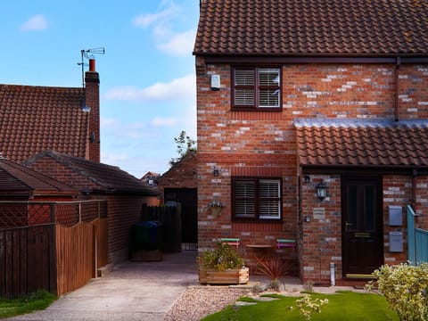 Rosewood Cottage House in Flamborough