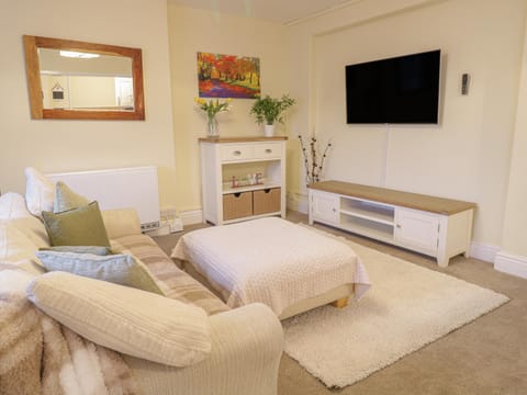 Beside The Sea - In Town Apartment in Llandudno