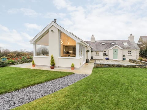 Tŷ'n Lôn Bach House in Wales