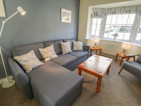 Blue Skye, 17 Talisker Walk House in Primrose Valley