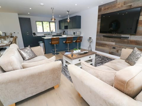 Driftwood Haven House in England