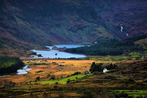 Nearby landmark, Natural landscape, Fishing, Golfcourse, Horse-riding, Canoeing, Hiking, Cycling