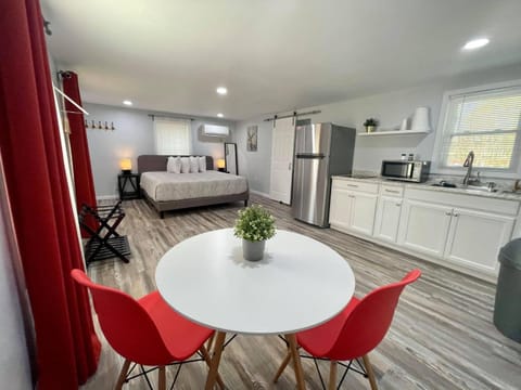 Veda Inn & Cottages Hotel in Maggie Valley