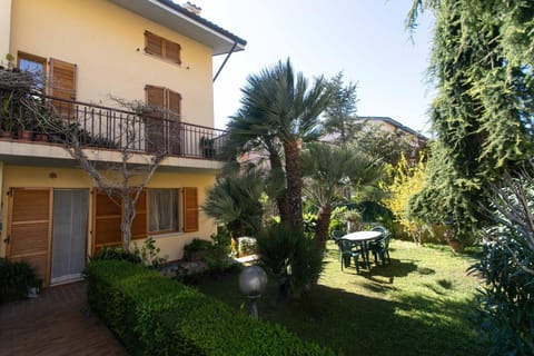 N043 - Numana, bilocale con giardino Apartment in Numana