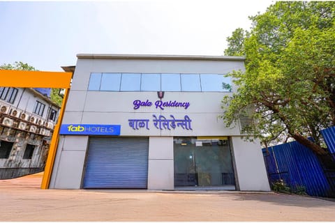 Property building, Facade/entrance