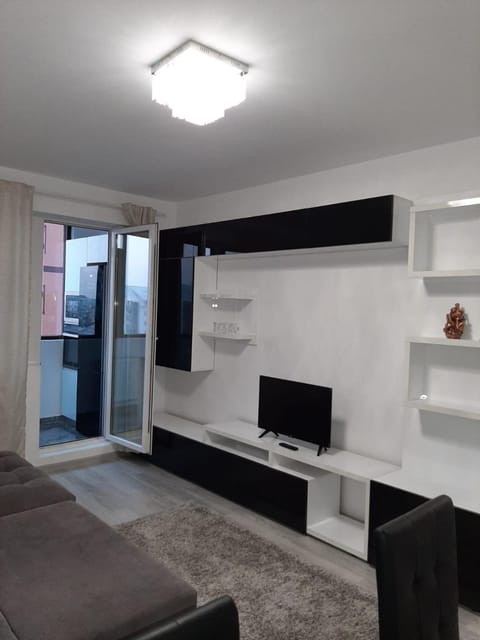 Communal lounge/ TV room, TV and multimedia, Living room, Other, Other, Photo of the whole room, Decorative detail, Seating area