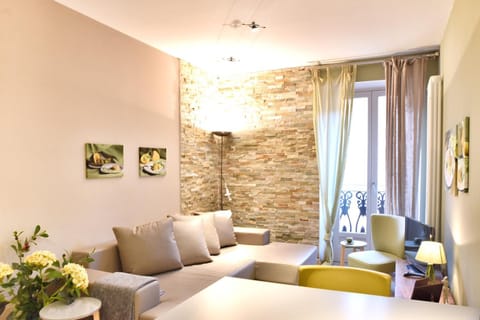 Street View Apartment in La Morra