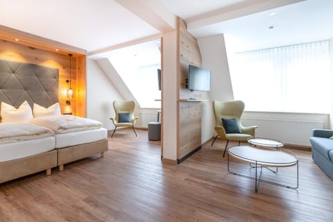 Bed, Seating area, Bedroom