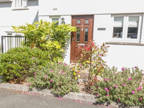 16 Bolt Head House in Salcombe