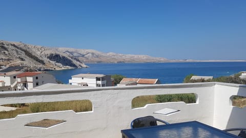 Property building, Balcony/Terrace, Garden view, Mountain view, Sea view