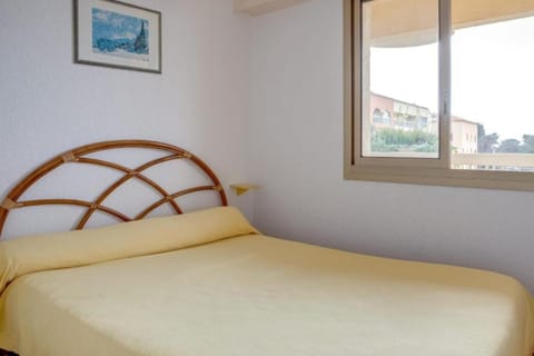 Apartment With Sea View Apartment in Six-Fours-les-Plages