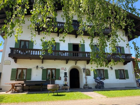 Homerhof - Hofmann Johann junior | Chiemgau Karte Farm Stay in Grassau