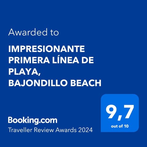 IMPRESIONANTE PRIMERA LÍNEA DE PLAYA, BAJONDILLO BEACH Apartment in Torremolinos