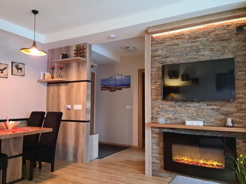 TV and multimedia, Dining area