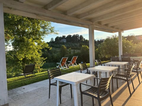 Patio, Spring, Day, Natural landscape, Garden, View (from property/room), Balcony/Terrace, Garden view, Internal: Not applicable to any particular room