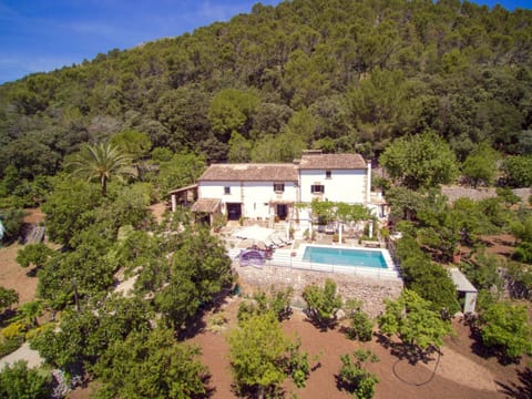 Bird's eye view, View (from property/room), Swimming pool, sunbed