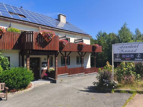 Property building, Facade/entrance