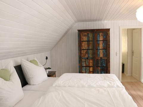 Property building, Living room, Bedroom