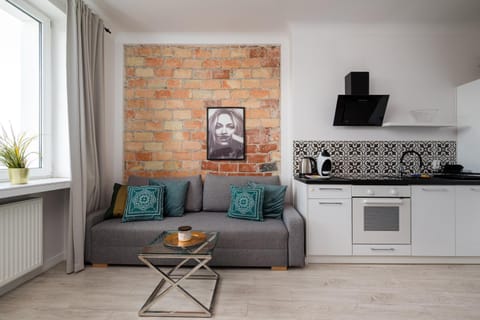 Kitchen or kitchenette, Living room, Seating area, stove