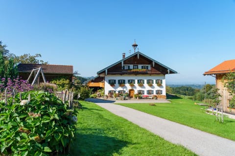 Stadlerhof Farm Stay in Aschau im Chiemgau