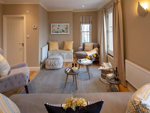 Frebus House House in Dartmouth