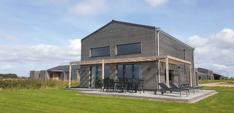 Gud Jard Chalet Nr 14 - Design-Ferienhaus mit exklusiver Ausstattung House in Nordfriesland