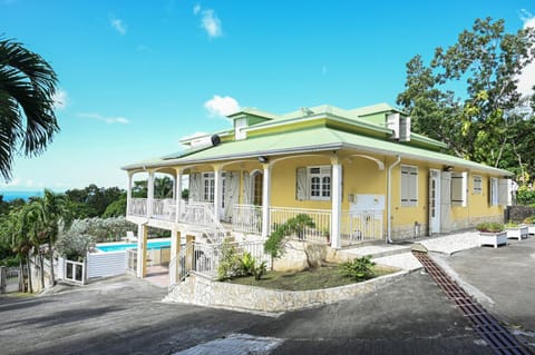 Property building, Pool view, Swimming pool