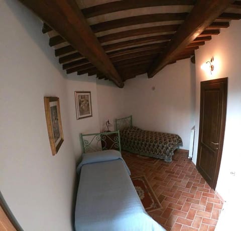 Castello di Acera Farm Stay in Umbria