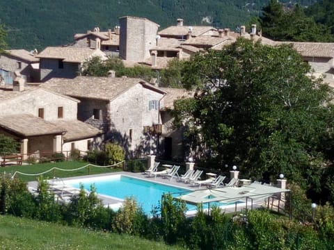 Castello di Acera Farm Stay in Umbria