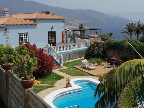 Balcony/Terrace, Pool view