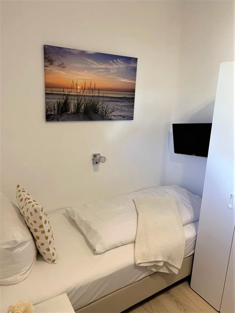 Seating area, Bedroom