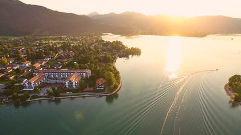 Property building, Summer, Lake view, Mountain view, Sunset