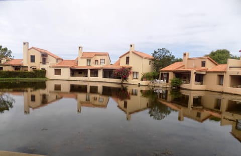 Property building, Neighbourhood