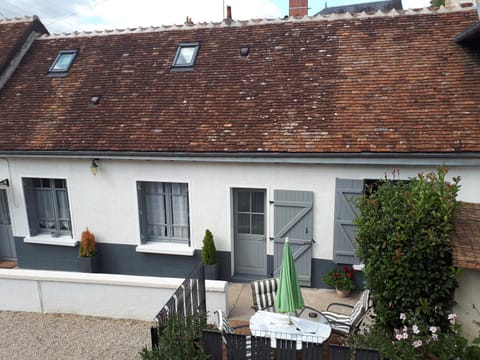 gite de la tour carrée House in Centre-Val de Loire