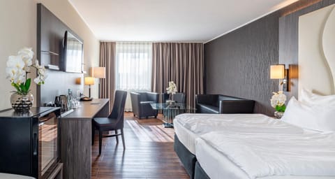 Bed, TV and multimedia, Photo of the whole room, Seating area