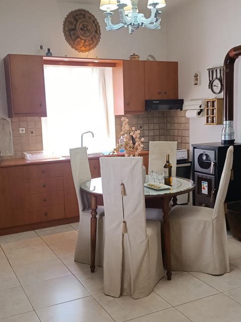 Eirini's Traditional House House in Crete