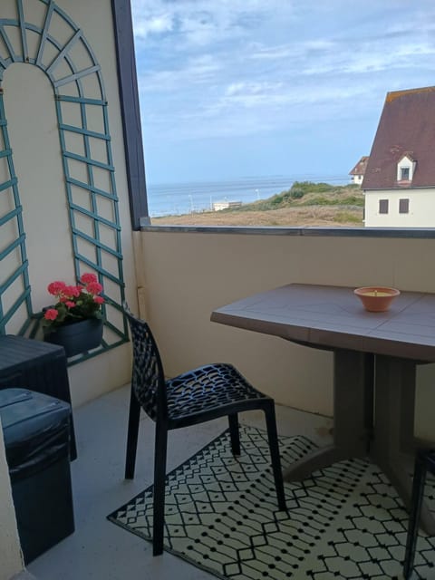 Bord de plage, thalasso et vue mer ! Apartment in Cabourg
