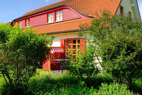 Property building, Balcony/Terrace