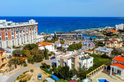 Neighbourhood, Natural landscape, Bird's eye view, Sea view, Location