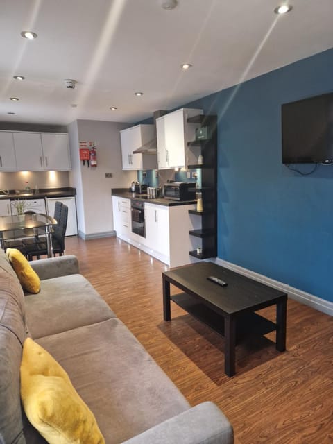 Kitchen or kitchenette, Living room