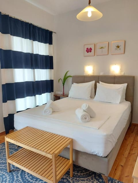 Blue Window Apartment in Messenia