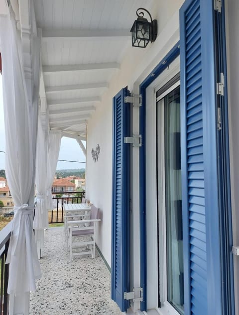 Blue Window Apartment in Messenia
