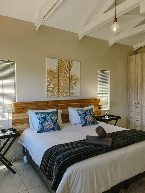 Bed, Bedroom, Garden view, Mountain view, wardrobe