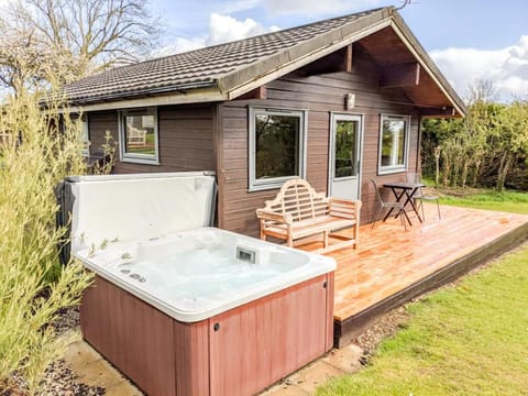 Avallon Lodges Nature lodge in England