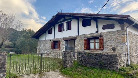 Property building, Day, Garden