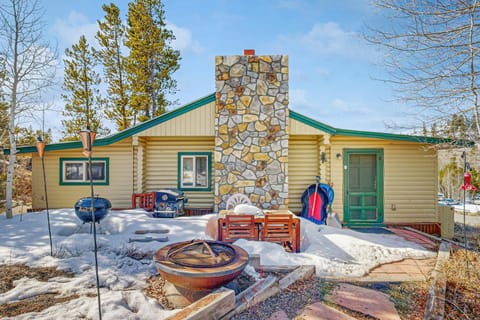 Grand Lake Cabin Escape Cabin in Rocky Mountain National Park