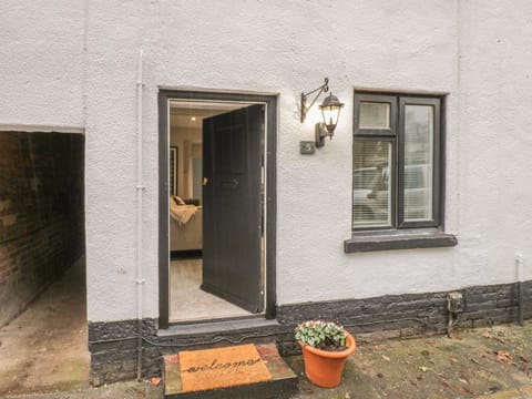 5 Coley Lane House in East Staffordshire District