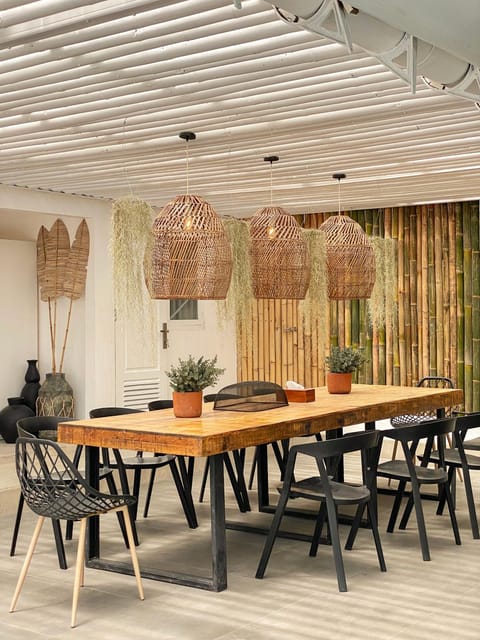 Restaurant/places to eat, Seating area, Meeting/conference room