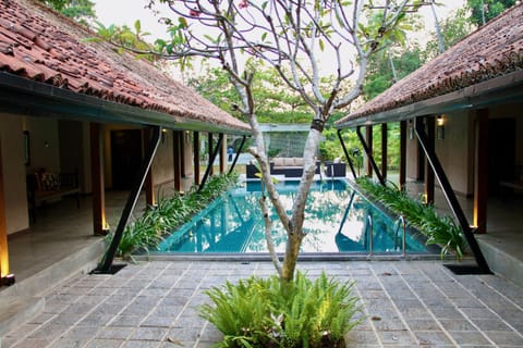 Swimming pool, Swimming pool